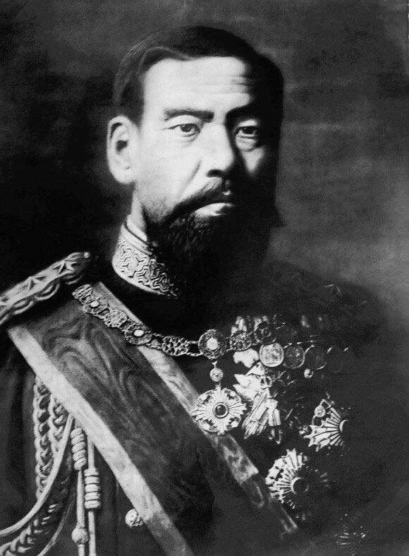 Black_and_white_photo_of_emperor_Meiji_of_Japan